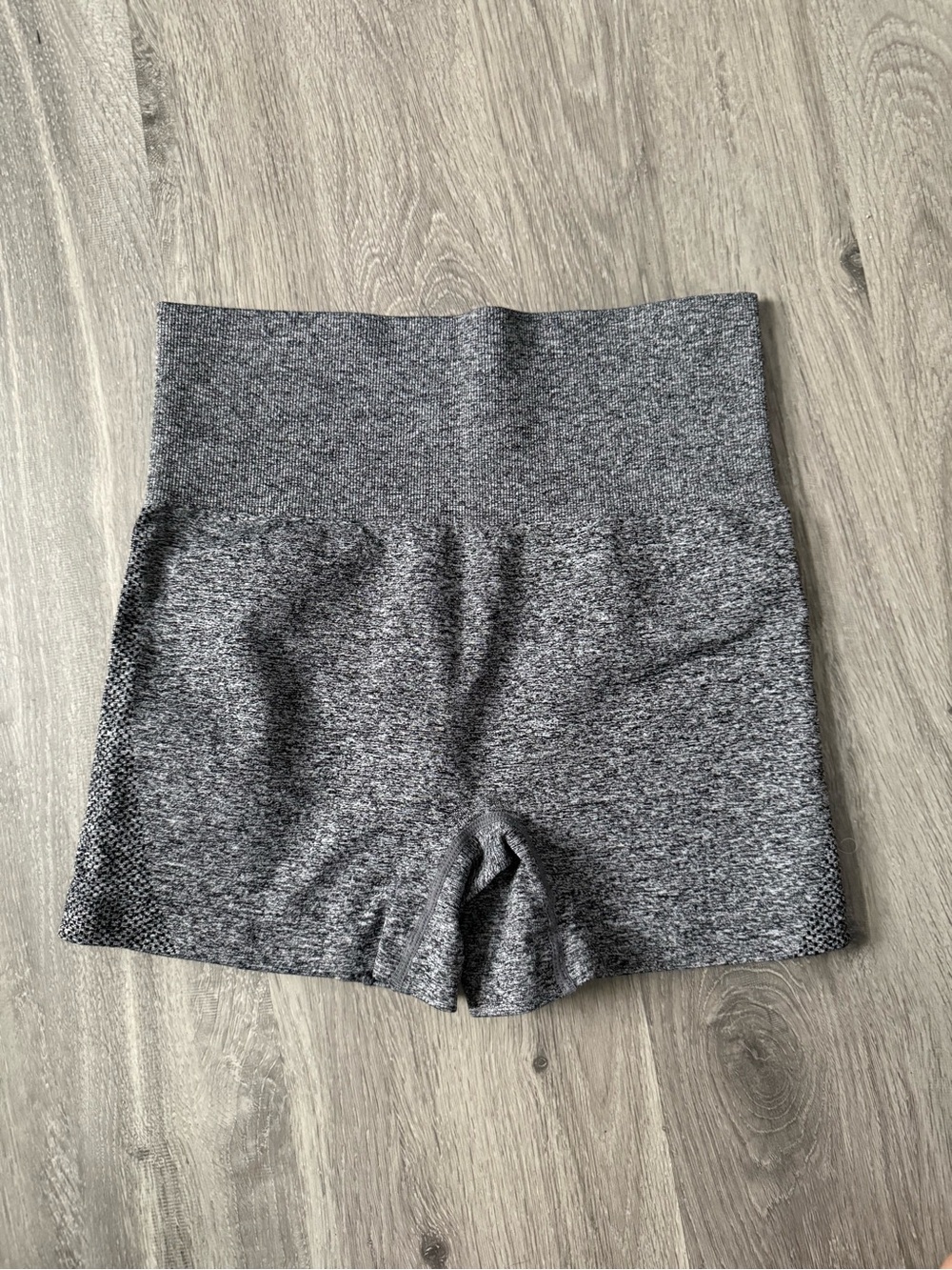 High-Waist Seamless Performance Shorts - Gray